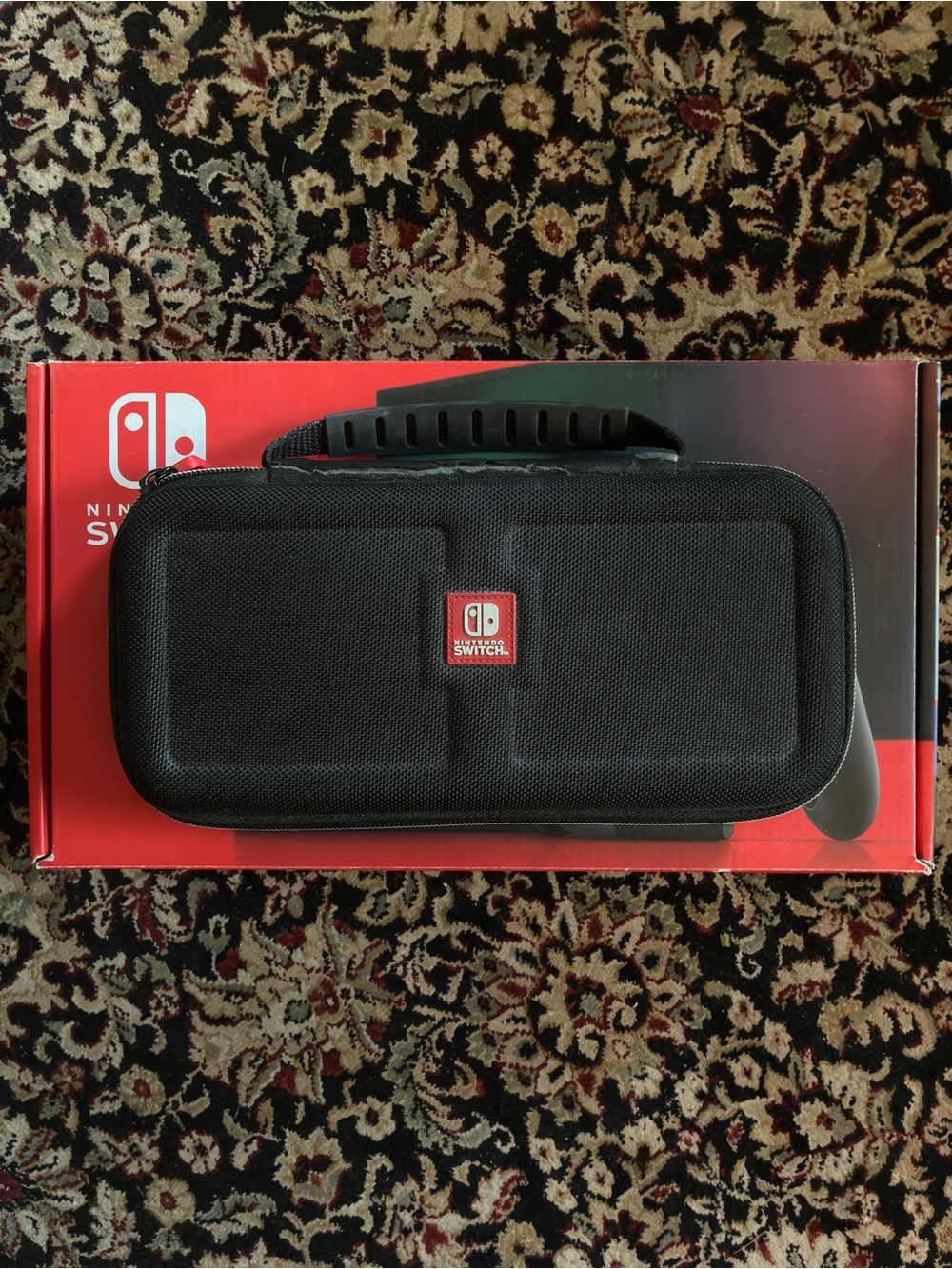 Nintendo Switch Bundle - Picture 4 of 6